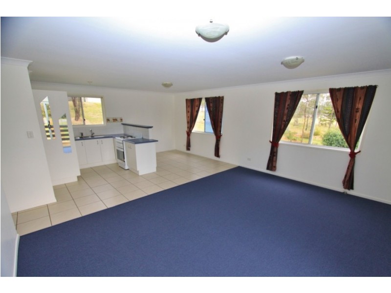 26 Deakin Street, Nanango QLD 4615