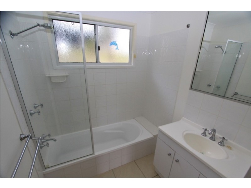 26 Deakin Street, Nanango QLD 4615