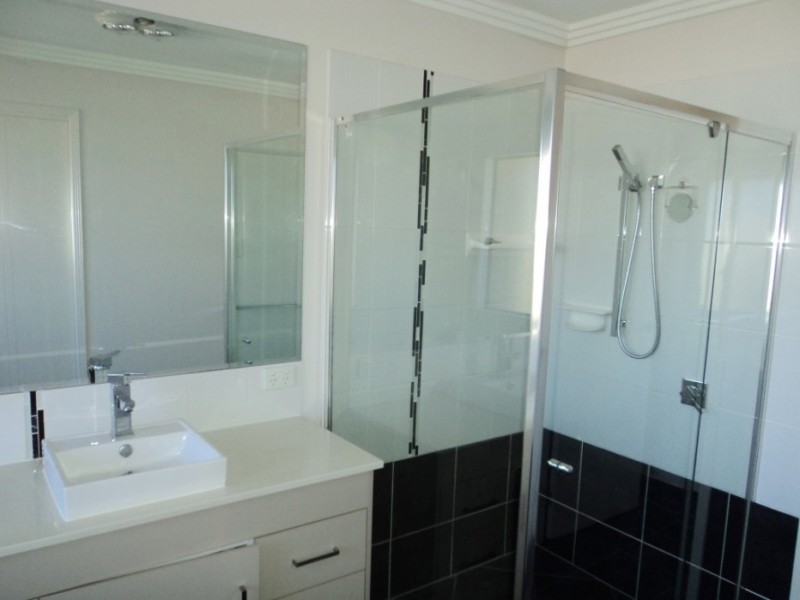 9 Bridgeman Parade, Kingaroy QLD 4610