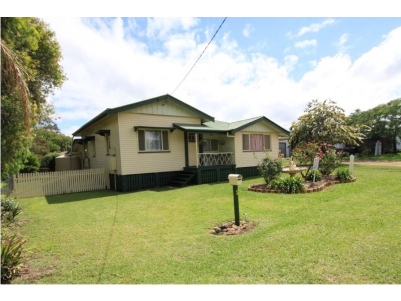 2 Agnes Street, Kingaroy QLD 4610