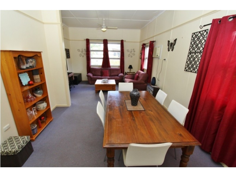 3 Mant Street, Kingaroy QLD 4610