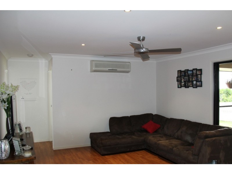 25 Hillview Parade, Kingaroy QLD 4610