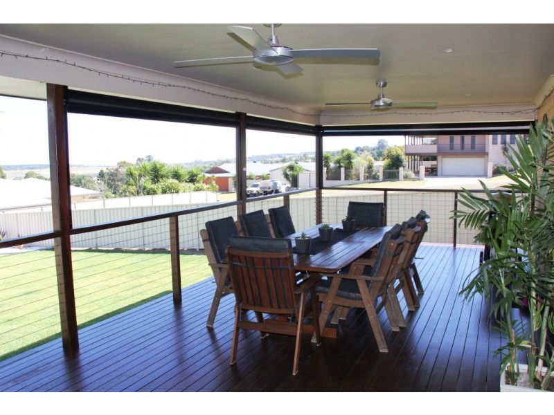 25 Hillview Parade, Kingaroy QLD 4610