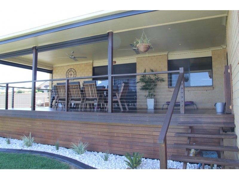 25 Hillview Parade, Kingaroy QLD 4610