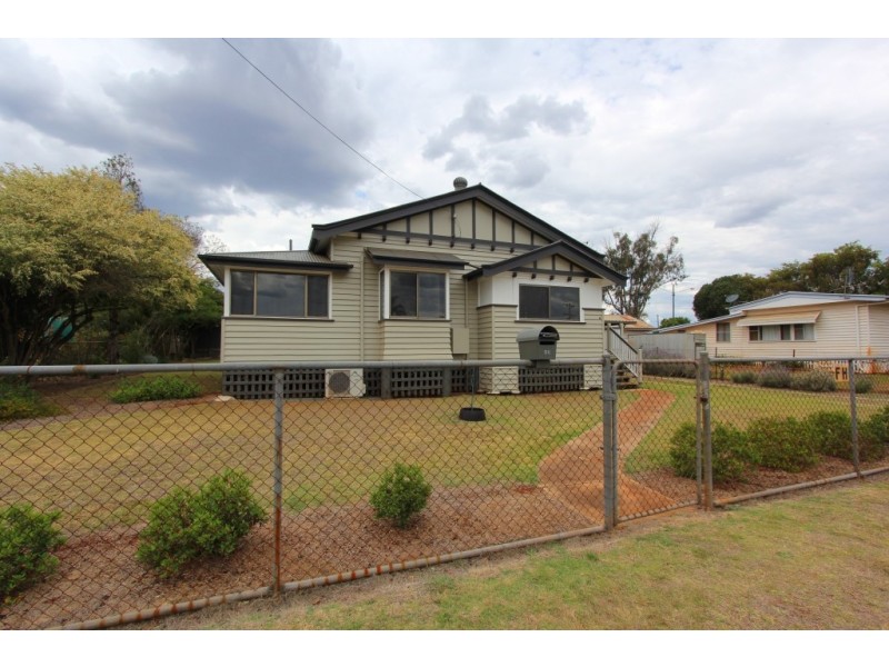 38 Kingaroy St, Kingaroy QLD 4610