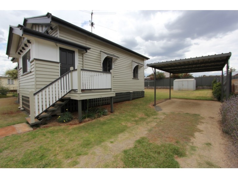 38 Kingaroy St, Kingaroy QLD 4610