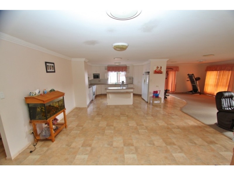 13 Olive Grove, Kingaroy QLD 4610
