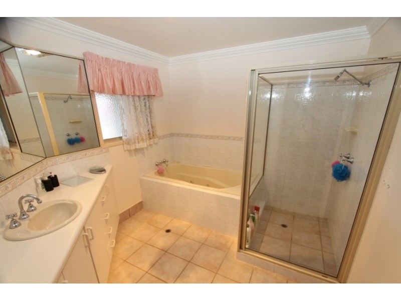 13 Olive Grove, Kingaroy QLD 4610