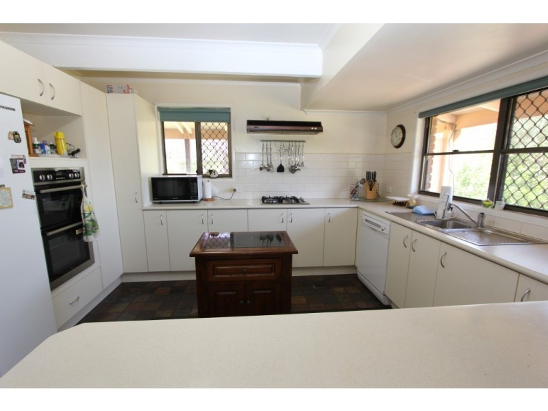 31 North Kerton Rd, Nanango QLD 4615