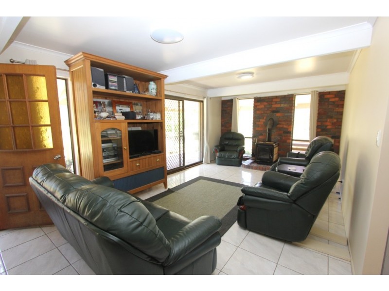 31 North Kerton Rd, Nanango QLD 4615
