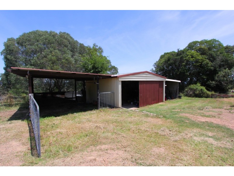 31 North Kerton Rd, Nanango QLD 4615
