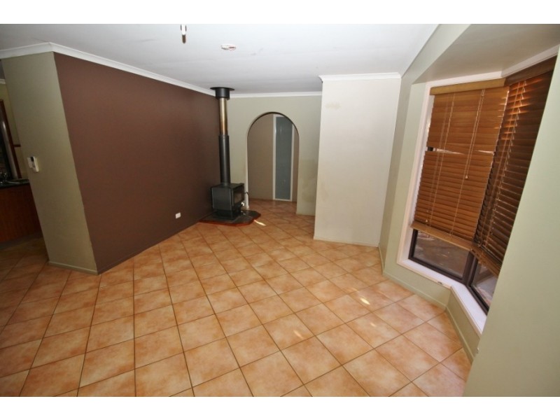 8 Lister Court, Kingaroy QLD 4610