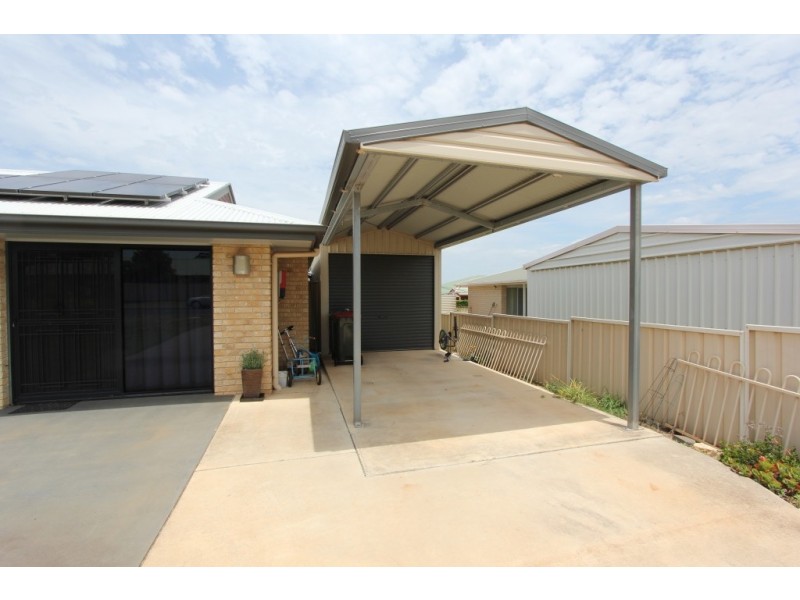 71 Ivy St, Kingaroy QLD 4610