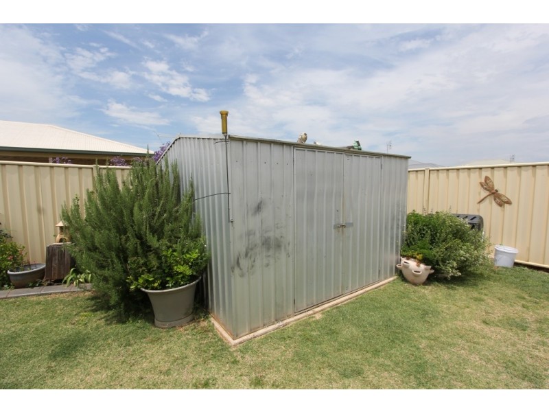 71 Ivy St, Kingaroy QLD 4610