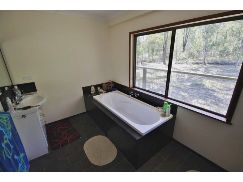 185 McQuire Road, Wattle Camp QLD 4615