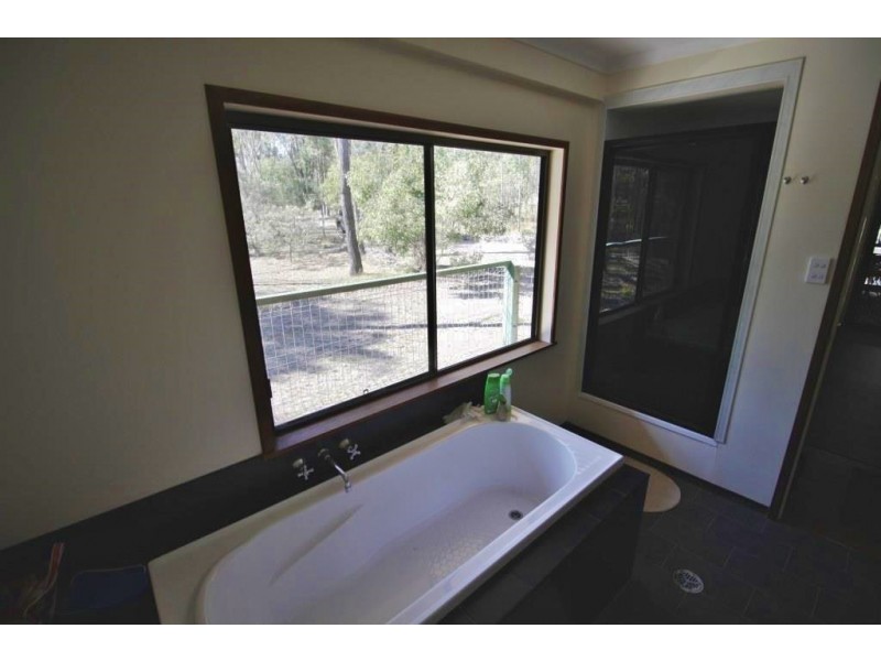 185 McQuire Road, Wattle Camp QLD 4615