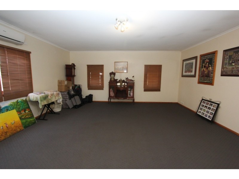 7 Tarong Drive, Kingaroy QLD 4610