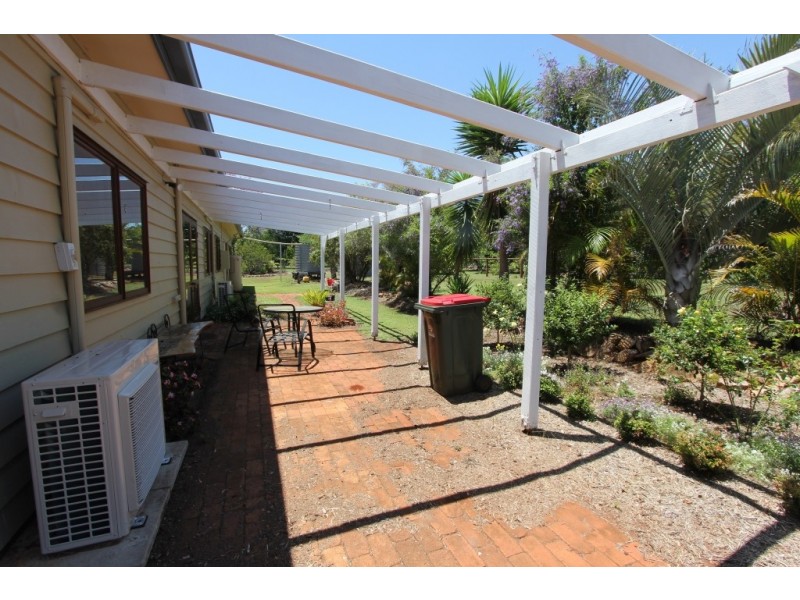 7 Tarong Drive, Kingaroy QLD 4610