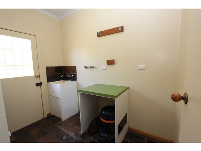 7 Tarong Drive, Kingaroy QLD 4610