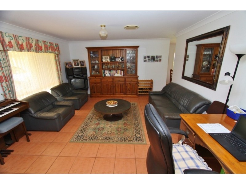 15 Couchmans Road, Kingaroy QLD 4610