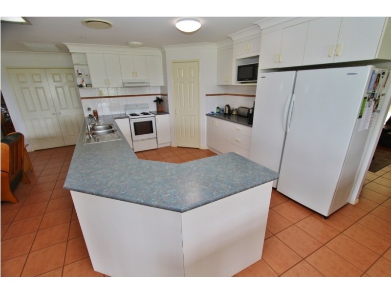 15 Couchmans Road, Kingaroy QLD 4610