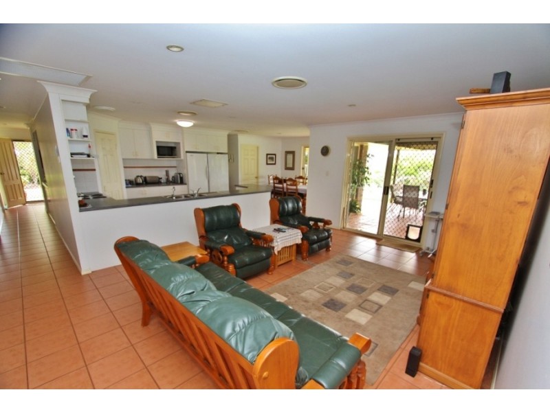 15 Couchmans Road, Kingaroy QLD 4610