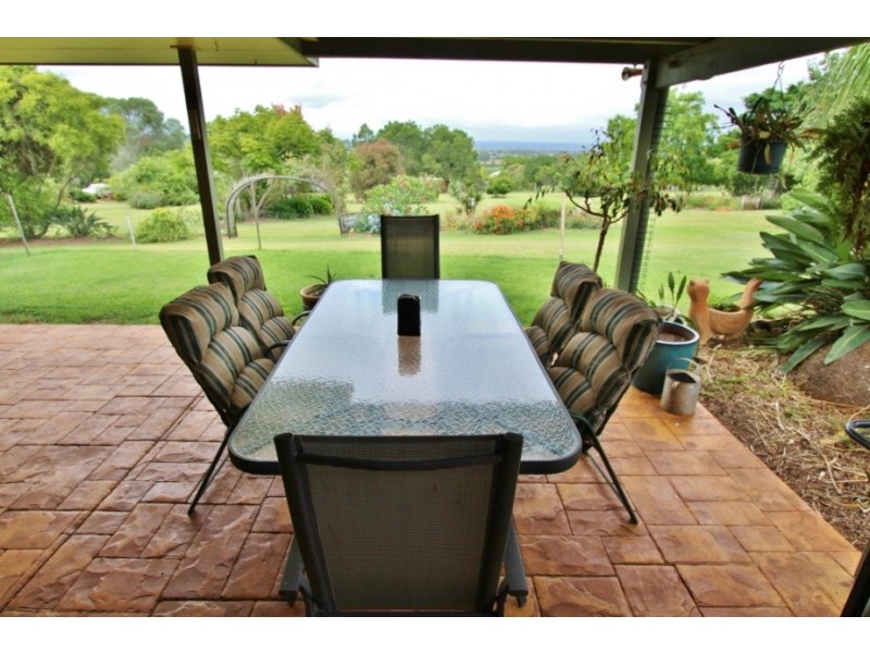 15 Couchmans Road, Kingaroy QLD 4610