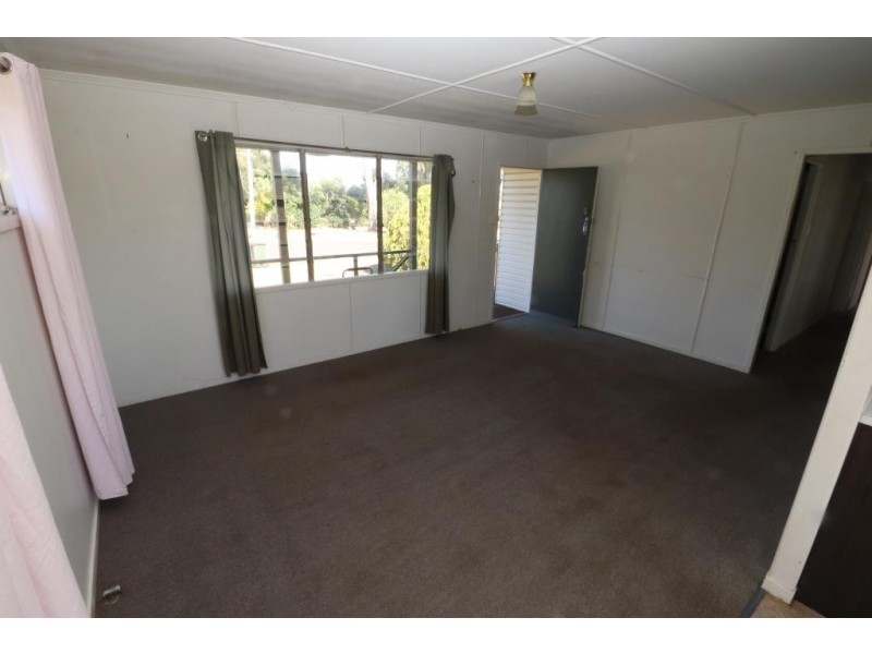 4 Goessling Street, Kingaroy QLD 4610