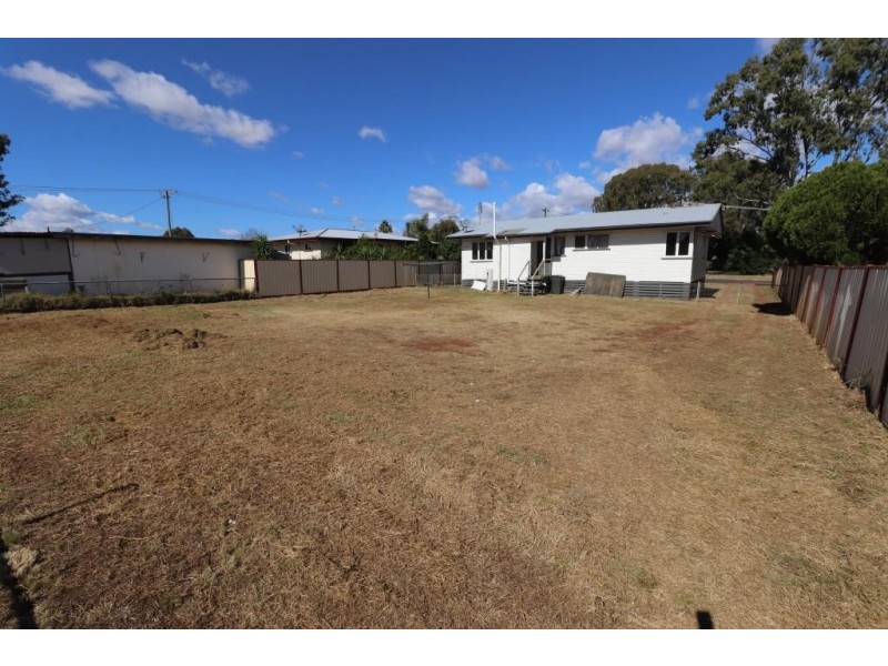 4 Goessling Street, Kingaroy QLD 4610