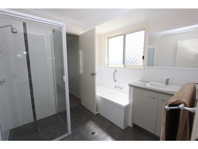 Unit 1, 51 Webster St, Kingaroy QLD 4610