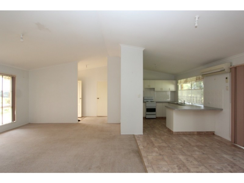 10 Banksia Drive, Kingaroy QLD 4610