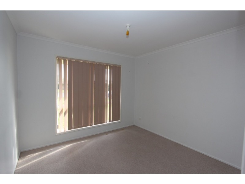 10 Banksia Drive, Kingaroy QLD 4610