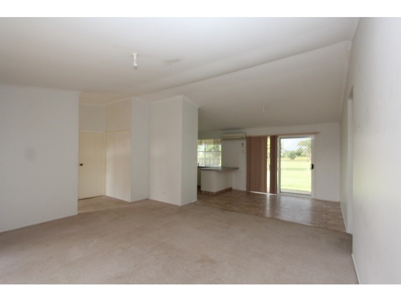 10 Banksia Drive, Kingaroy QLD 4610
