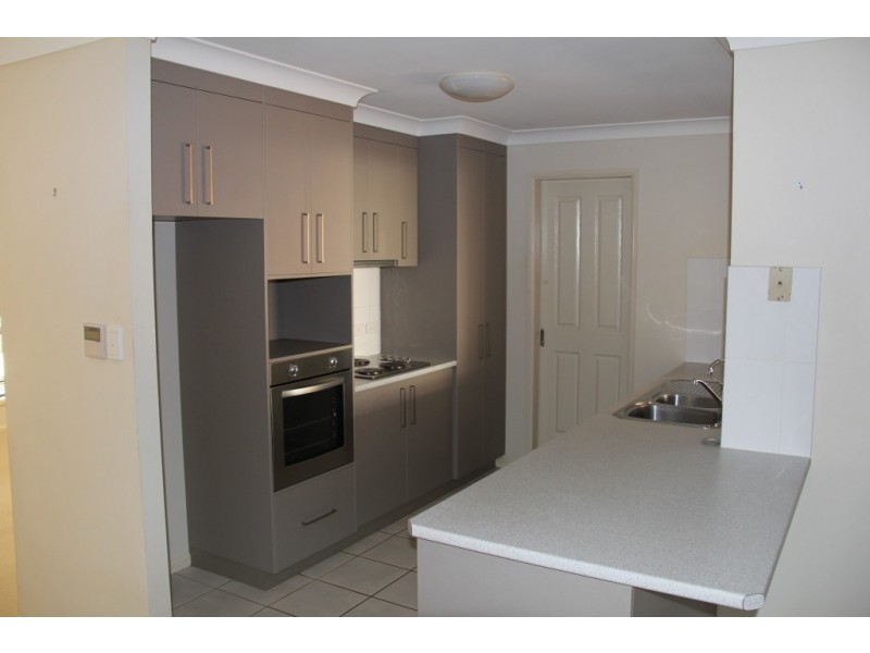 5 LeopardCourt, Kingaroy QLD 4610
