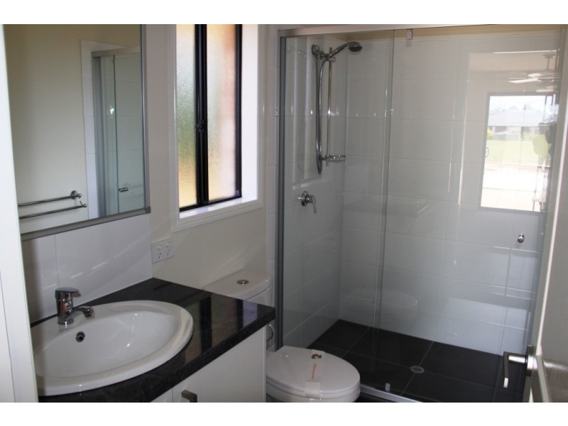 8-10 bethany, Kingaroy QLD 4610