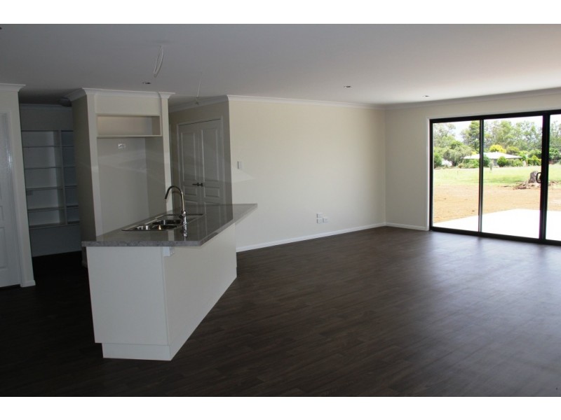 8-10 bethany, Kingaroy QLD 4610