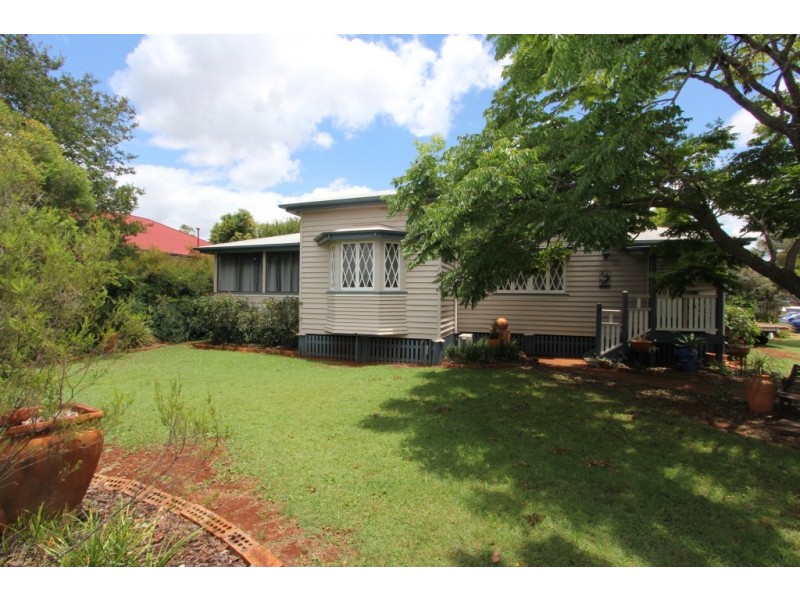 59 Alford St, Kingaroy QLD 4610
