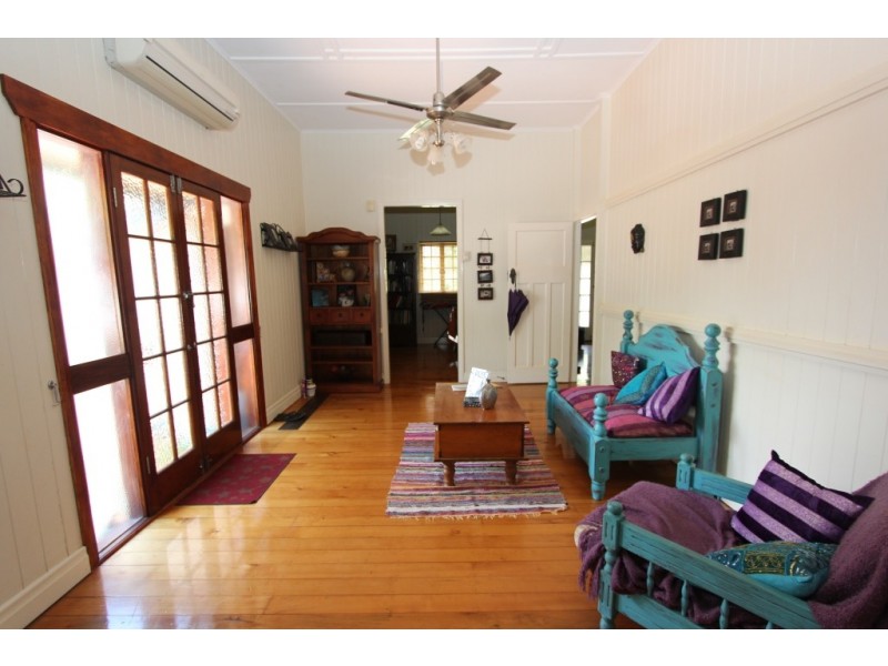 59 Alford St, Kingaroy QLD 4610