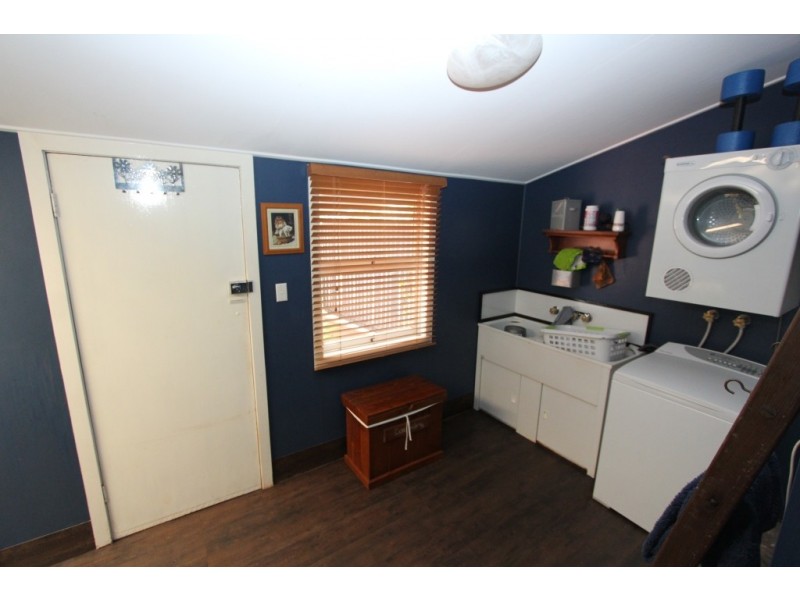 59 Alford St, Kingaroy QLD 4610