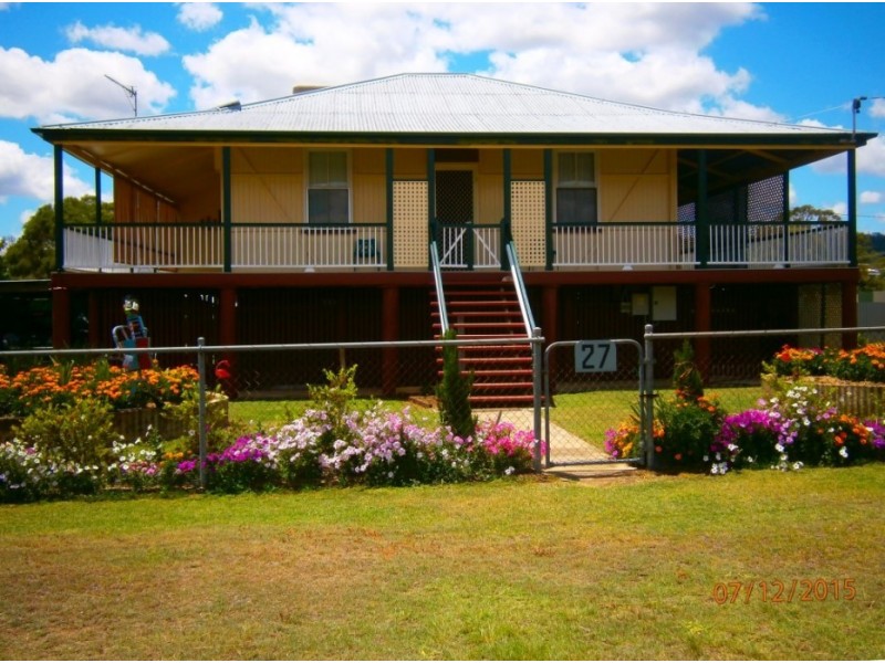 27 Rodney Street, Proston QLD 4613