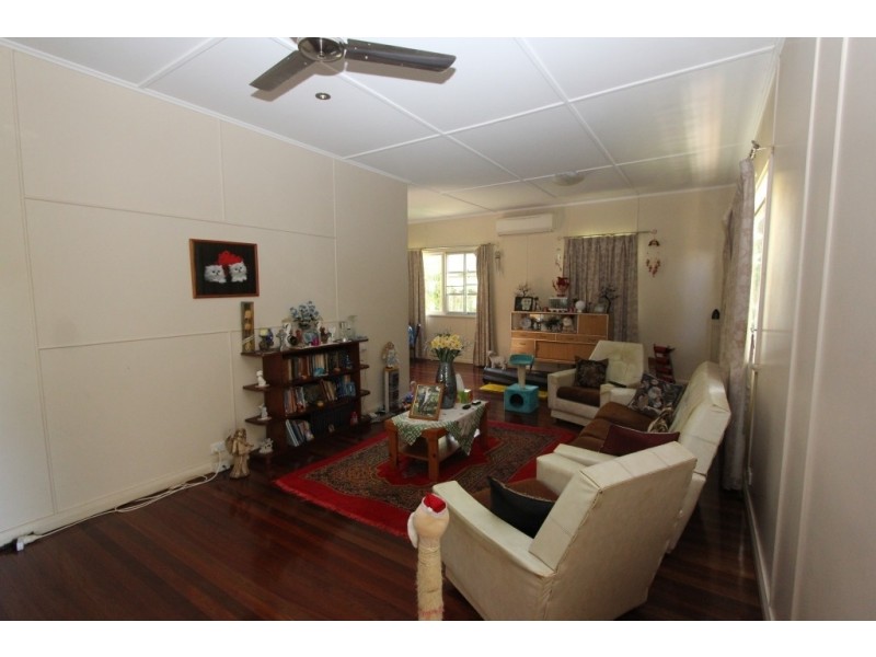 17 Jarrah St, Kingaroy QLD 4610