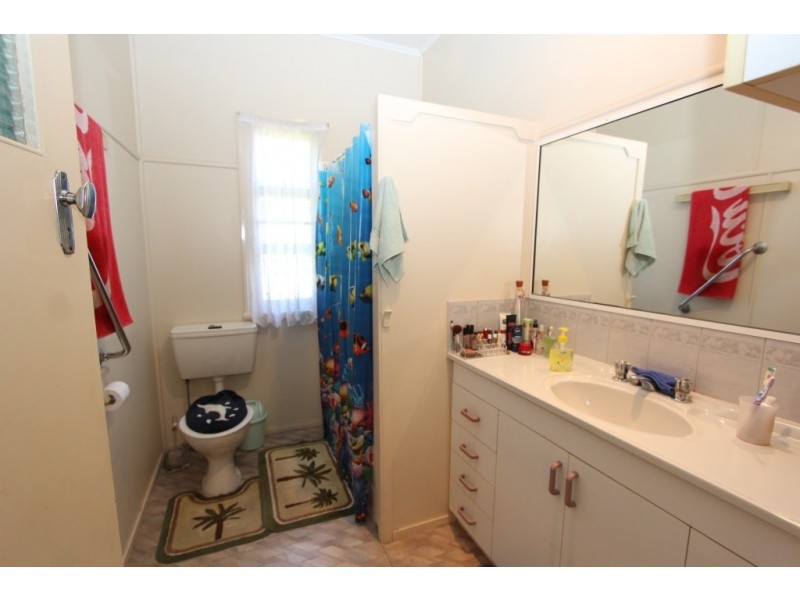 17 Jarrah St, Kingaroy QLD 4610
