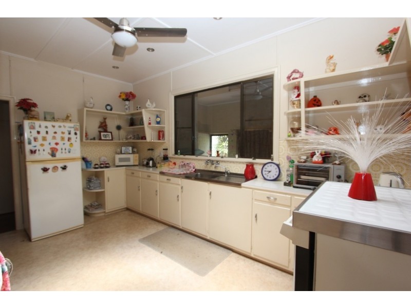 17 Jarrah St, Kingaroy QLD 4610