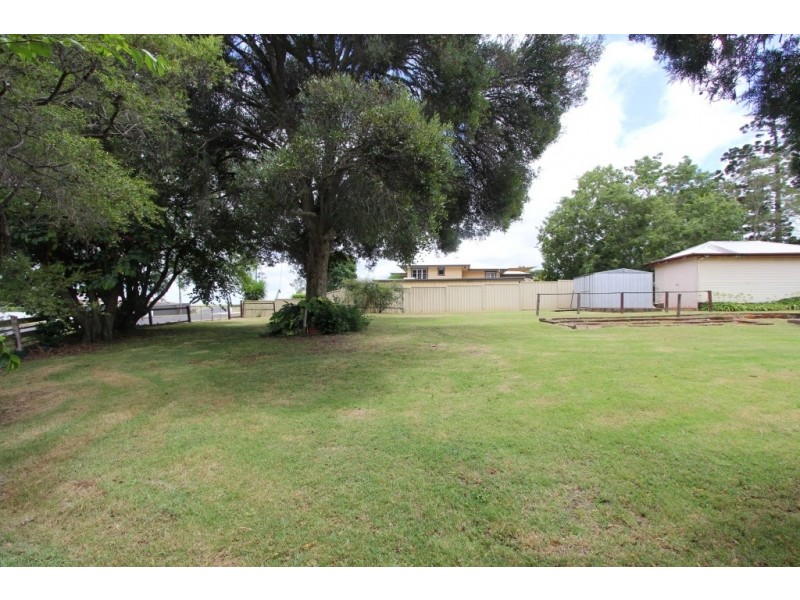17 Jarrah St, Kingaroy QLD 4610