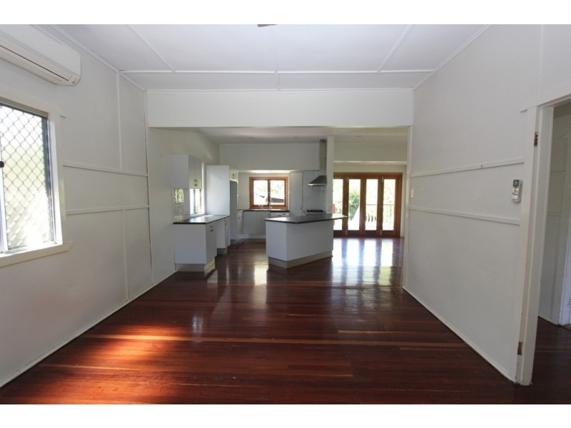 27 Fitzroy St, Kingaroy QLD 4610