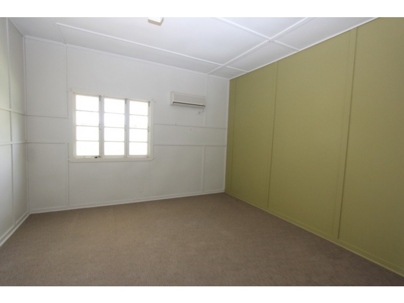 27 Fitzroy St, Kingaroy QLD 4610