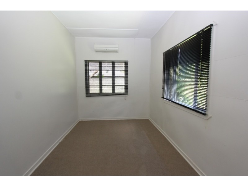27 Fitzroy St, Kingaroy QLD 4610