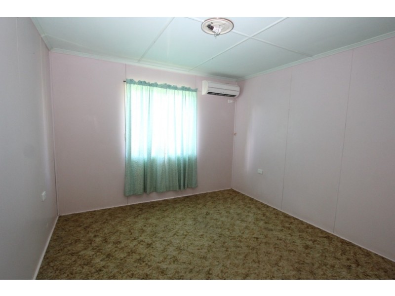 9 Burnett St, Kingaroy QLD 4610