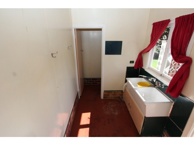 9 Burnett St, Kingaroy QLD 4610