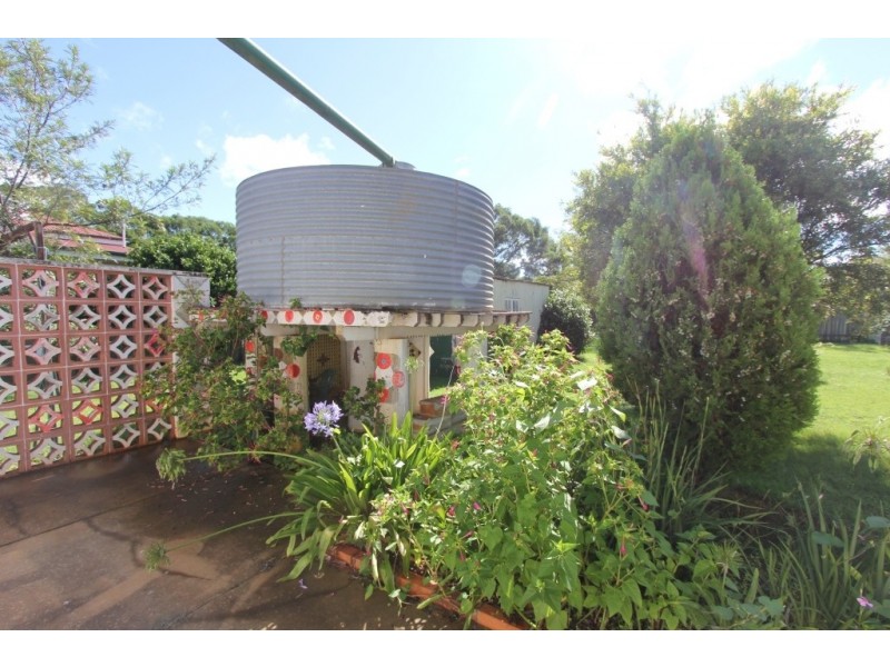 9 Burnett St, Kingaroy QLD 4610